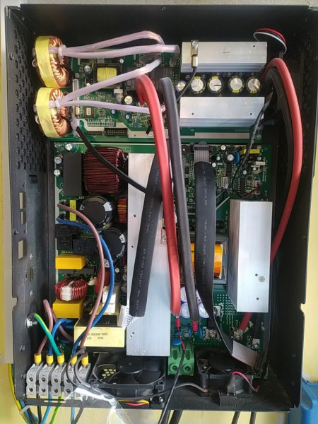 MUST PV18-3024 VHM 3kW/24V bez desky s USB